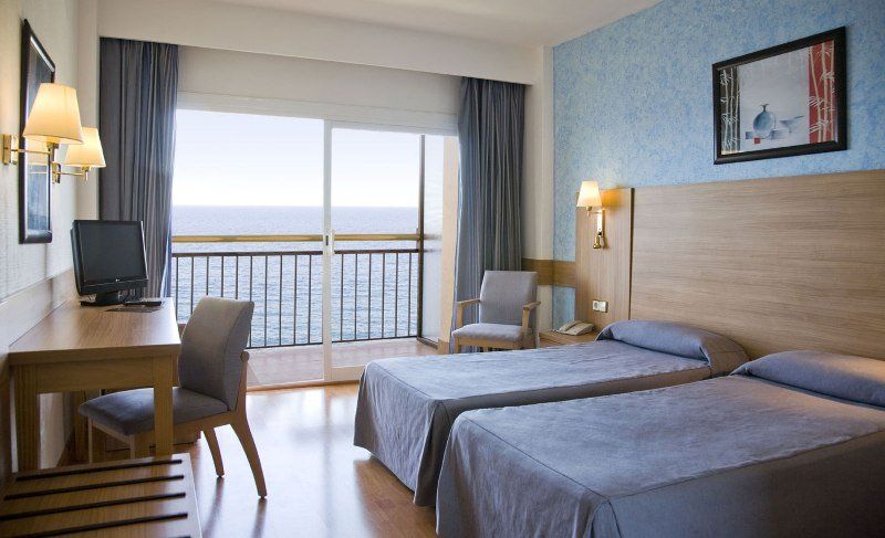 Отель Globales Cala Vinas Adults Only 16+ Экстерьер фото